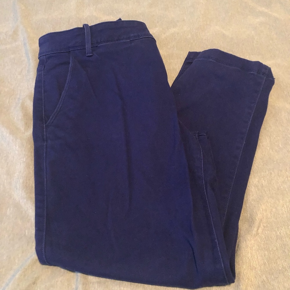 Ladies Calvin Klein colored jeans!